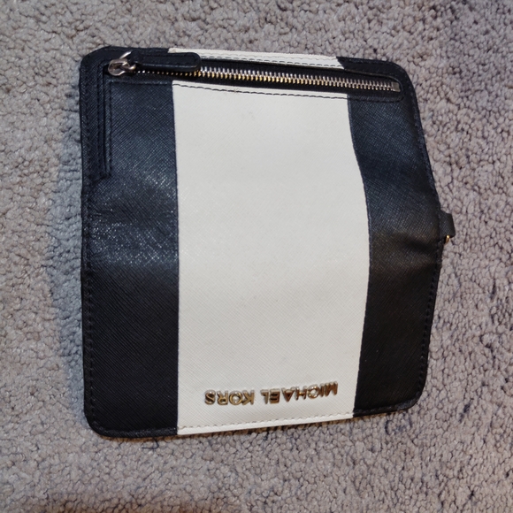 Michael Kors Black and Cream Stripe Wallet - Picture 3 of 4